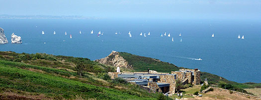 fleetfromhowth=