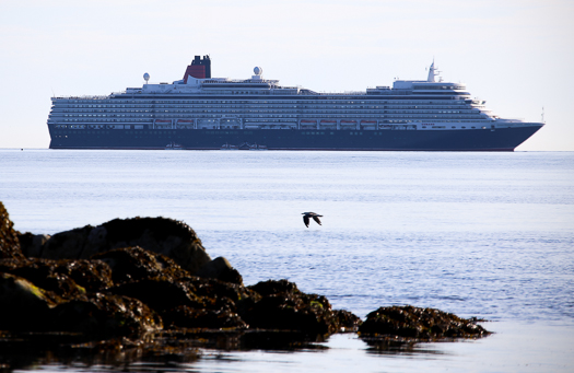 Queen Elizabeth Cruise liner