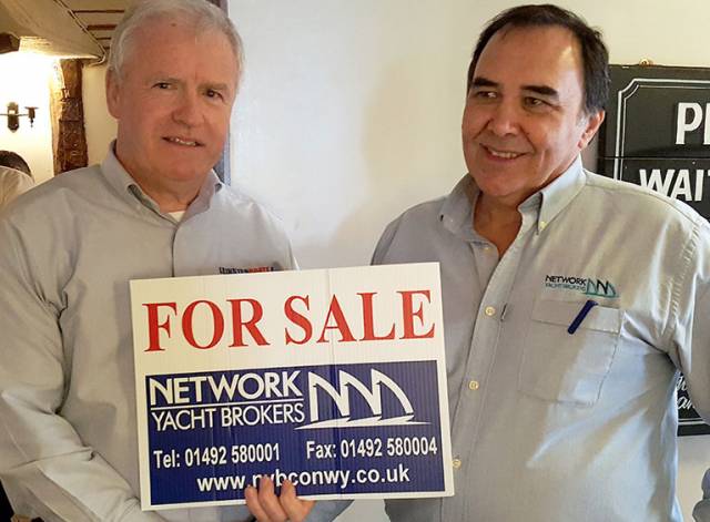 Rob Woodward (right), Chairman of Network Yacht Brokers welcomes Ronan Beirne Leinster Boats