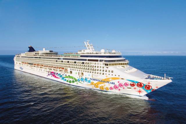 Norwegian Pearl a 'Jewel ' class cruiseship is to make a maiden anchorage call off Dun Laoghaire Harbour in season 2019