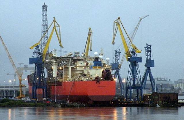 At the engineering facility’s Belfast Dock in 2012 was the dry-docked giant, SeaRose FPSO (floating production, storage and offloading) vessel used for the oil and gas sectors.