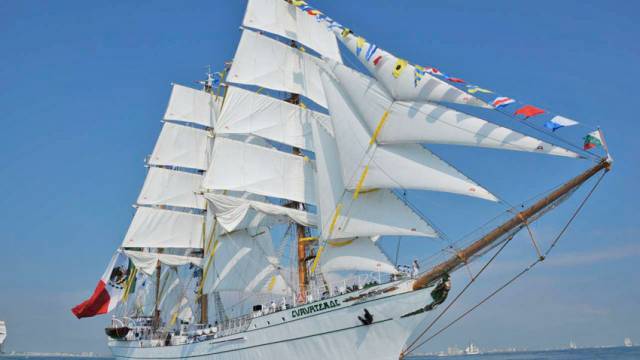 Mexican sail training tall ship Cuauhtémoc is in Belfast this weekend