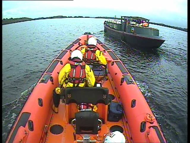 The lifeboat arrived with the casualty vessel and once on board assessed the vessel for water ingress and none was found.