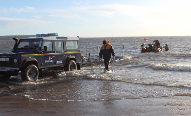 Fethard RNLI launch to recover abandoned kayak