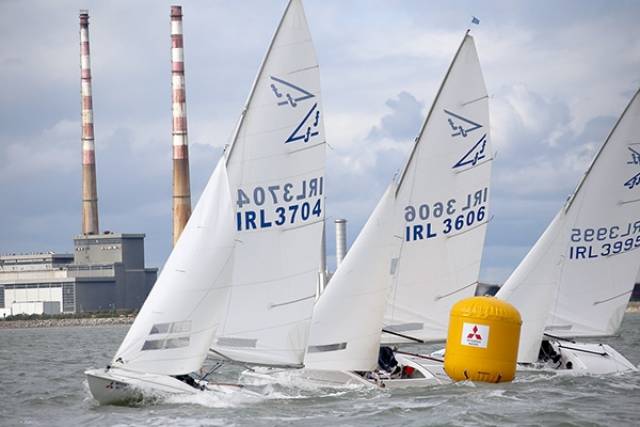 The Flying Fifteen fleet turned out in good numbers with 16 boats competing on the new DBSC Green course