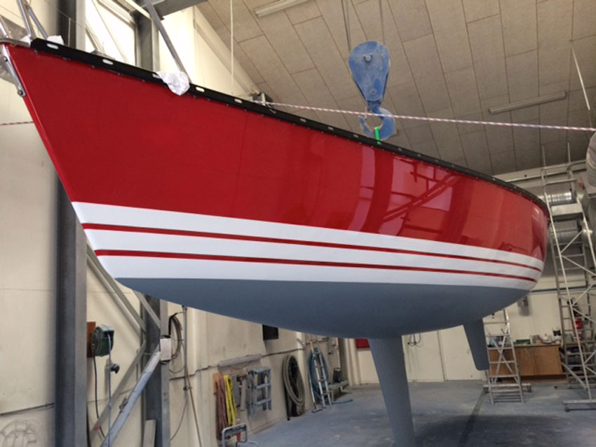 X Yachts X 79 hull painted