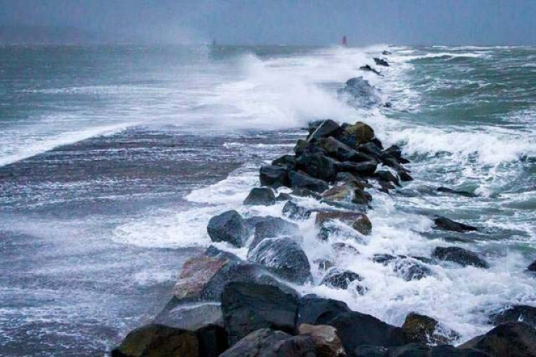 The Great South Wall closure is due to tide height and dangerous winds on the exposed wall surface
