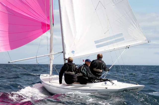 Dragon Champions - "Phantom", helmed by Neil Hegarty and crewed by David Williams and Peter Bowring