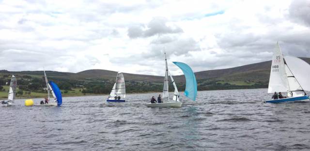 RS400s competing at Blessington Sailing Club
