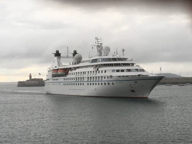 The small cruiseship Star Legend (212 guests) AFLOAT adds is seen on arrival to Dun Laoghaire Harbour. A pair of sisters are among 6 cruiseship calls this season that will visit the Victorian built harbour.  