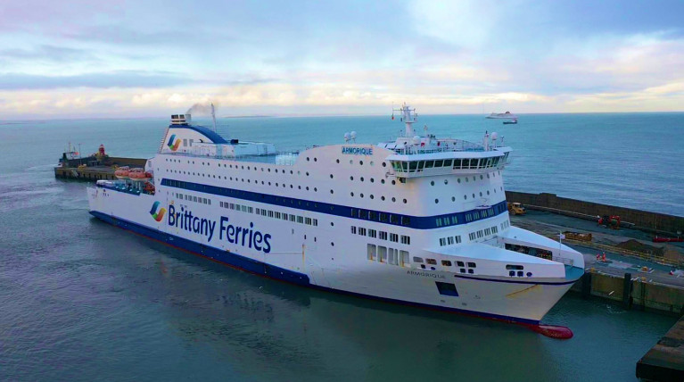 MV Armorique of Brittany Ferries which made a first ever arrival to Rosslare Eurport this afternoon approaching the linkspan. AFLOAT also adds Armorique made the repositioning voyage from Caen in Normandy. The 2009 custom built ferry is to launch (today at 8pm/2000hrs) a new 'freight' ferry route to St. Malo, a first to link Wexford and Brittany and which will serve as yet another 'Brexit-bypass' alternative. 