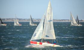 A Royal St. George YC 1720 tackles the breezy conditions in this morning&#039;s DBSC Turkey Shoot first race