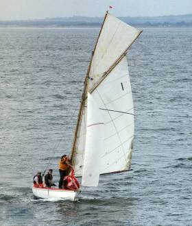 The veteran Howth 17 Rita (John Curley &amp; Marcus Lynch) won the class’s first race in 1898, and she’d another win on Saturday in the Beshoff Motors Autumn League. But the win was only by 33 seconds ahead of Peter Courtney’s Oonagh, with Deilginis (Massey, Toomey &amp; Kenny) a further 21 seconds astern in third
