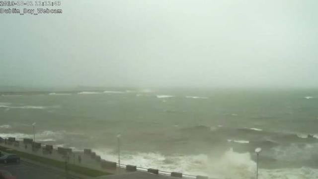 Scroll down the page for a live webcam from Dun Laoghaire and Sandycove today