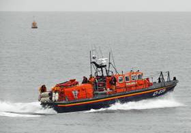 Wicklow Lifeboat Assists Whelk Trawler In Morning Callout