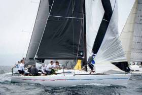 Nigel Biggs&#039; Checkmate XVIII, the UK entry came to the assistance of a Finnish rival in Kinsale as the call went out for a spare mast