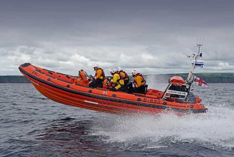 Youghal RNLI Involved in Multi-Agency Rescue of a Person Cut off by the Tide