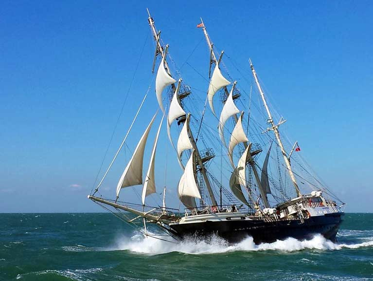 Tall Ship 'Tenacious' sailing in strong winds
