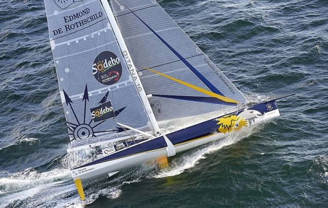 Sébastien Josse contacted his shore team to inform them that he had suffered major damage to the port foil on Edmond de Rothschild