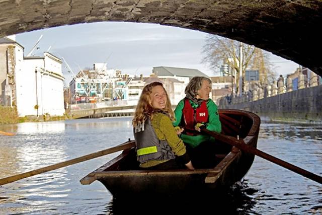 Corkumnavigate Cork city's 29 bridges and eight weirs with this latest pocket guide