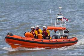 Skerries RNLI Launches To Motor Boat In Difficulty
