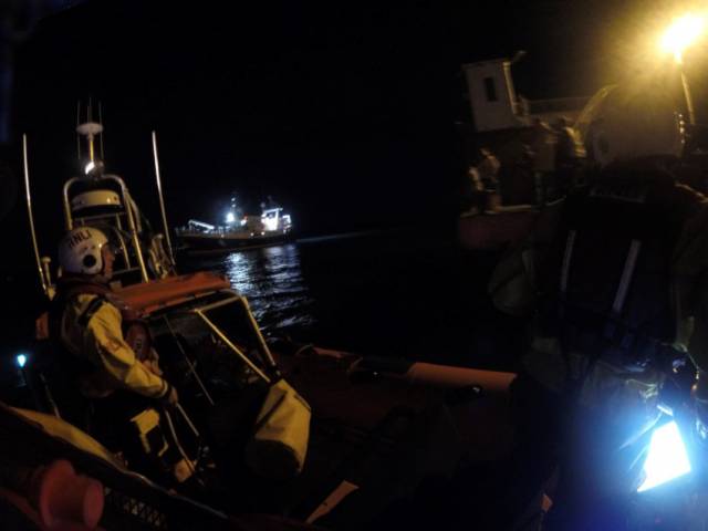 Skerries RNLI bring a 22m fishing vessel into Skerries harbour