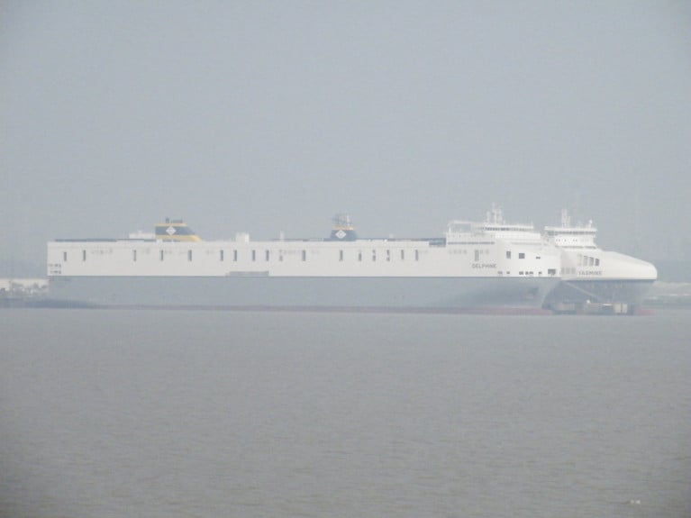 As from last week, Luxembourg based CLdN Ro Ro S.A. added 25% extra capacity on both Rotterdam-London and Rotterdam-Humberside routes, where above AFLOAT&#039;s photo at the North Sea port (Killingholme) is berthed &#039;Brexit-Buster&#039; Delphine which occasionally serves Dublin-mainland Europe routes to Zeebrugge and Rotterdam. Alongside is a fleetmate Yasmine which too operates at times on the Irish routes.