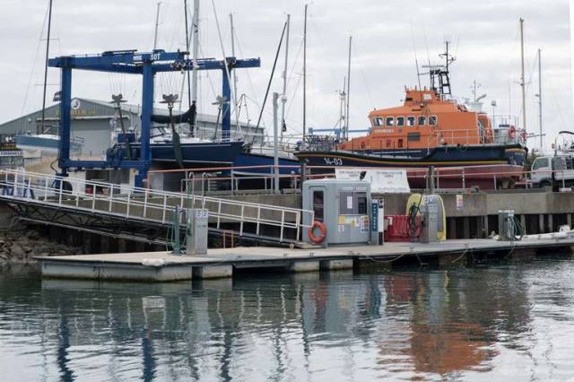 Located on the existing Pwllheli Marina fuel quay pontoon, the standalone and sturdy HTEC Outdoor Payment Terminal is linked to two pumps that both serve petrol and diesel.