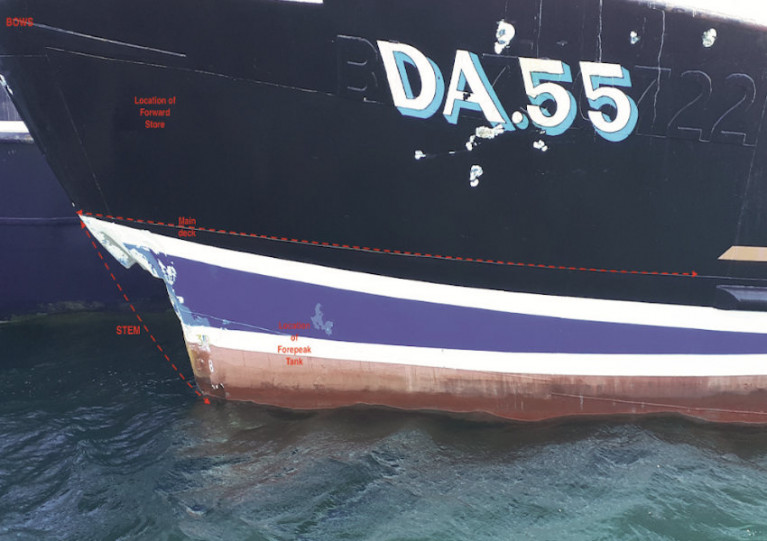 Damage to the hull of the FV Dearbhla from its grounding on rocks on 14 May 2020