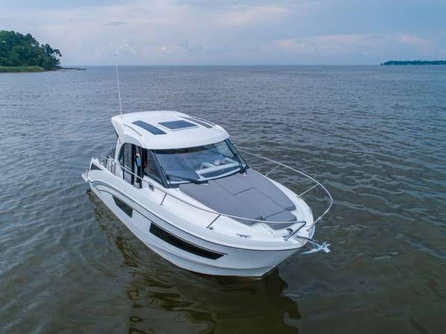 The New Antares 9 from Beneteau and BJ Marine