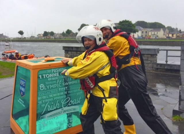 The RNLI's tonne of water at Spanish Arch in Galway city
