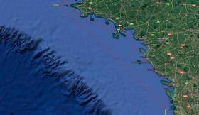 The 500-mile Mini-en-Mai course, starting and finishing off La Trinite sur Mer, is an interesting mixture of coast-hopping and a long offshore leg. Scroll down for  Yellowbrick Tracker.