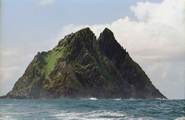 Skellig Michael will appear once more in the next Star Wars movie due out in December 2017