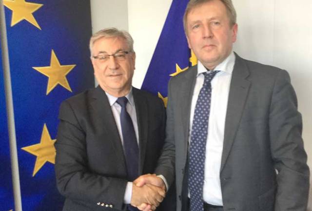 Ireland's Marine Minister Creed (right) with EU Commissioner Vella