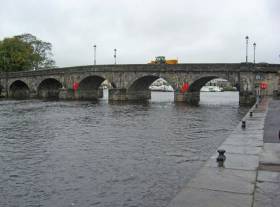 Carrick Bridge in Carrick-on-Shannon