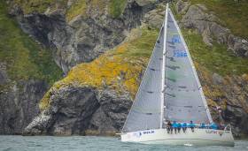 A Sailing school entry was tenth overall in a fleet of 63–boats in this month&#039;s Volvo Round Ireland 2016. Above the INSS Reflex 38, Lynx ,sets out on her 700–mile journey off the Wicklow coast. Scroll down for video