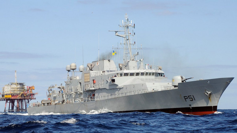 Naval Service crew total continues to hemorrhage personnel. AFLOAT adds above, LÉ Roisin (note mainmast's Fishery Pennant) when operating in the Celtic Sea with one of the two platforms of the Kinsale Gas Field. As Afloat reported yesterday, work is underway to decommission subsea wells at the Southwest Kinsale.