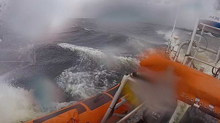Lough Derg RNLI lifeboat takes on severe conditions