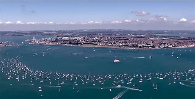 Hundreds of spectator boats gather at Portsmouth for the LVAMWS. See Vid below