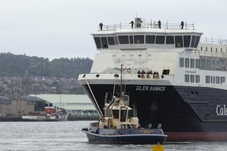 Shipyard Ferguson Marine has closed for this week due to concerns of increased Covid-19 infection rates. Above Afloat adds the newbuild Glen Sannox, first of the duel-fuel ferries for operator CalMac, which last year was moved from the shipyard to Dales dry dock also located on the Clyde.
