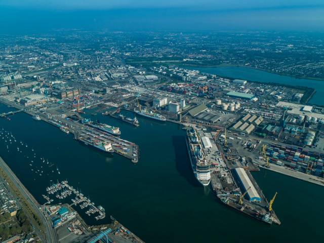 Two projects within the Alexandra Basin Redevelopment (ABR) in Dublin Port have been shortlisted for the 'Engineering Project of the Year'. Members of the Irish public are invited to cast their votes - see details and deadline below. 
