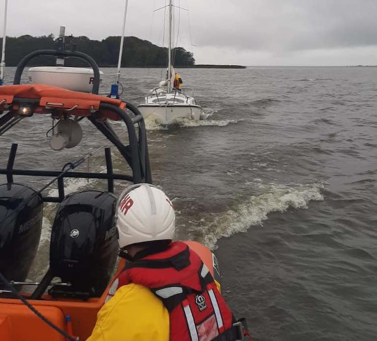 Lough Neagh Lifeboat Rescues Two on Yacht with Mechanical Difficulties