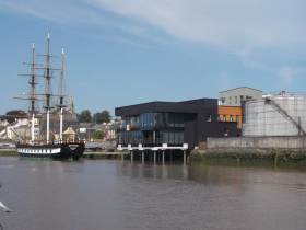 Famine replica tallship Dunbrody docked at the Port of New Ross is the country&#039;s only inland port which is located on both sides of the River Barrow, 32km from the sea via Waterford Estuary.